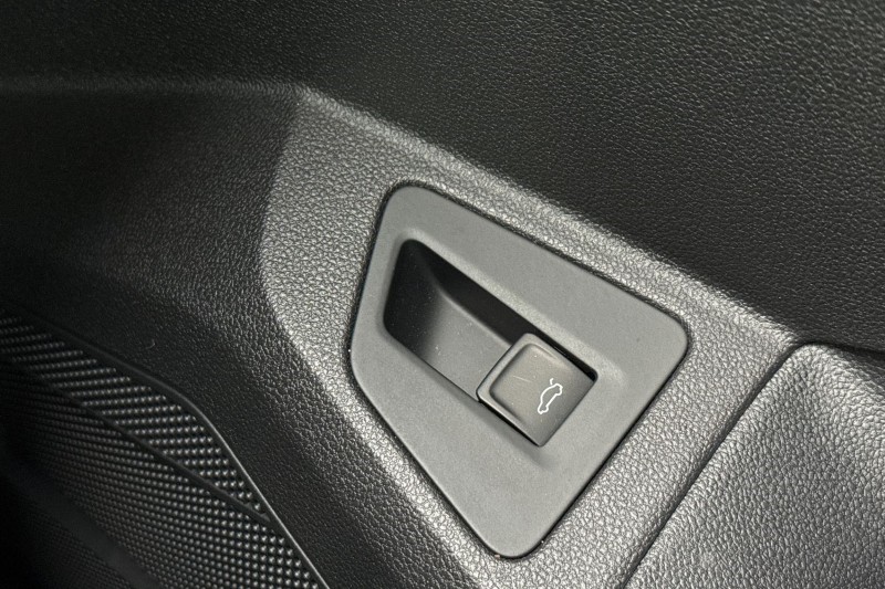 Used Volkswagen Touareg 2025 for sale - 77071181: Photo 47