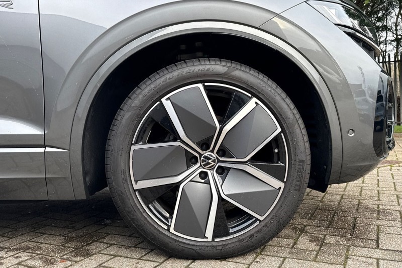 Used Volkswagen Touareg 2025 for sale - 77071181: Photo 8