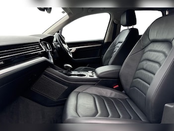 Used Volkswagen Touareg 2020 for sale - 77445803: Photo