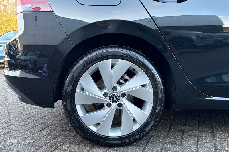 Used Volkswagen Golf 2024 for sale - 77449934: Photo 8