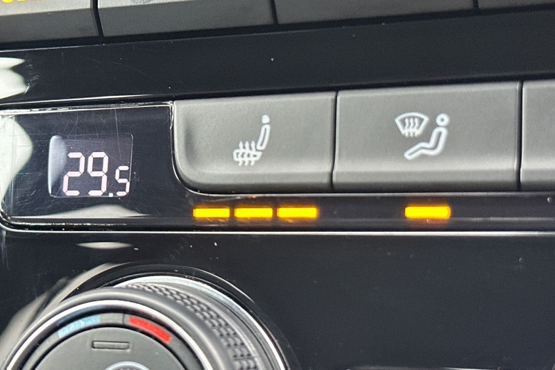 Used Volkswagen T-Roc 2020 for sale - 77819281: Photo 29