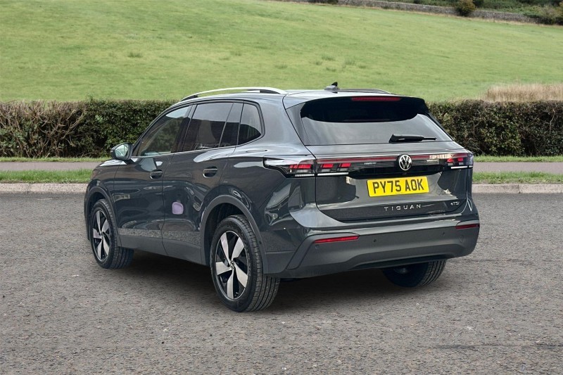 Used Volkswagen Tiguan 2025 for sale - 77449920: Photo 2