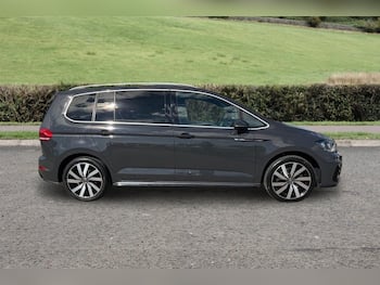 Used Volkswagen Touran 2023 for sale - 79788755: Photo