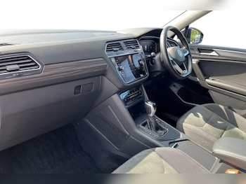 Used Volkswagen Tiguan Allspace 2024 for sale - 79571900: Photo