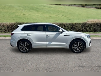 Used Volkswagen Touareg 2023 for sale - 79153961: Photo