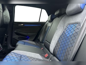 Used Volkswagen Golf 2023 for sale - 77687507: Photo