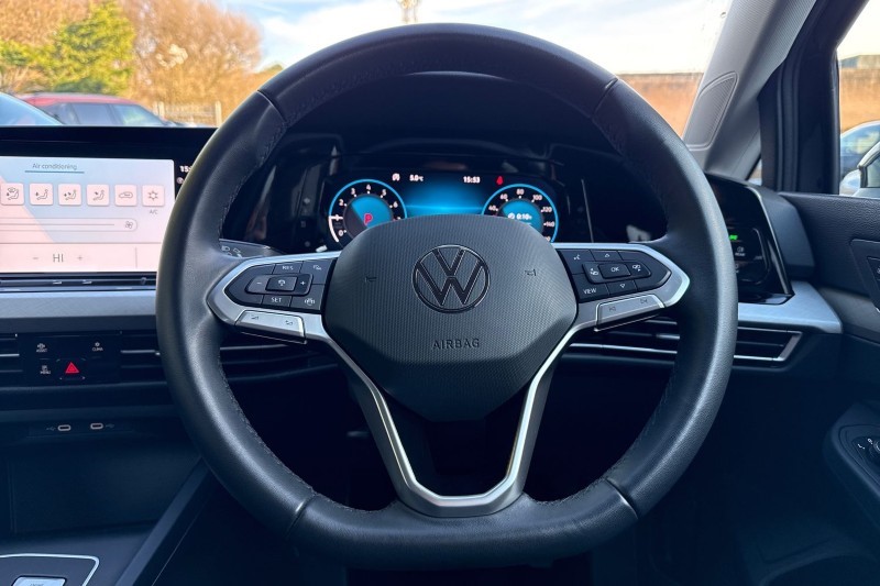 Used Volkswagen Golf 2024 for sale - 77589836: Photo 18