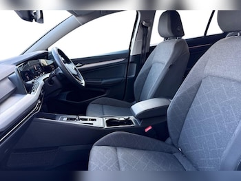 Used Volkswagen Golf 2024 for sale - 77589836: Photo