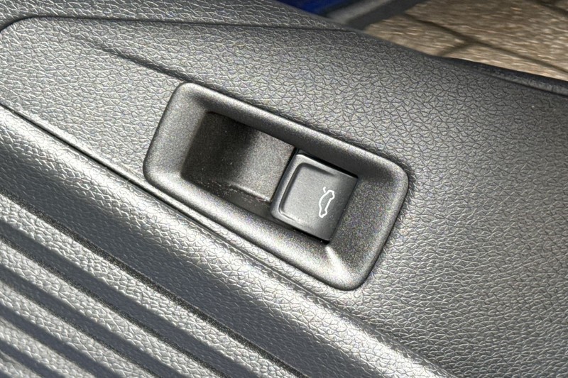 Used Volkswagen ID.4 2024 for sale - 77997044: Photo 41