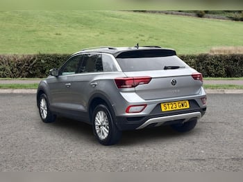 Used Volkswagen T-Roc 2023 for sale - 79706174: Photo