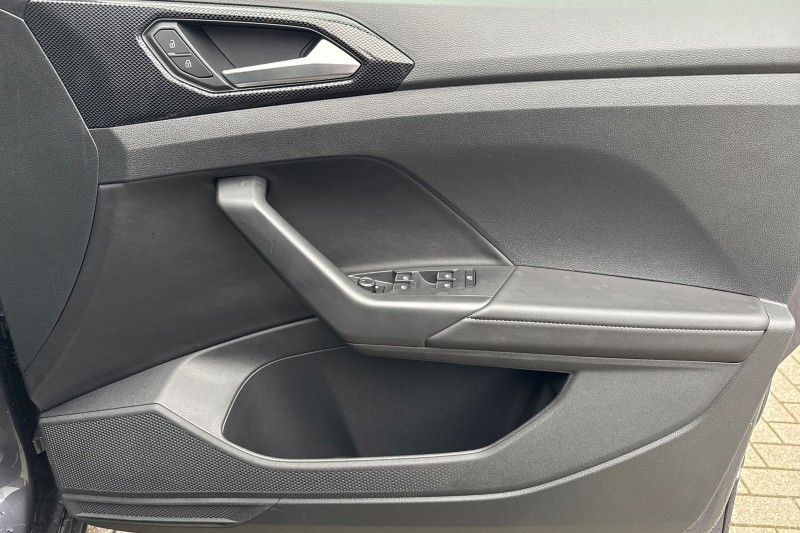 Used Volkswagen T-Cross 2025 for sale - 76981632: Photo 10