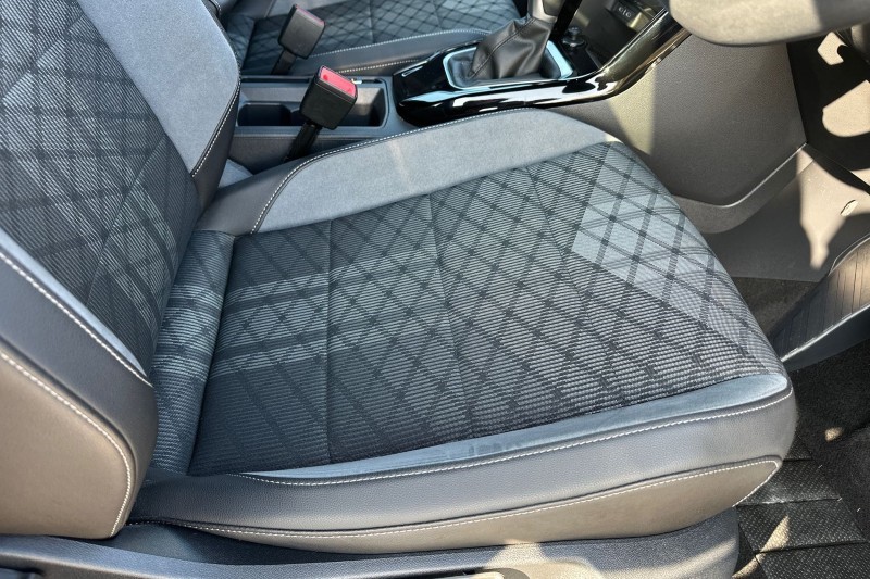 Used Volkswagen T-Roc 2023 for sale - 77745940: Photo 15