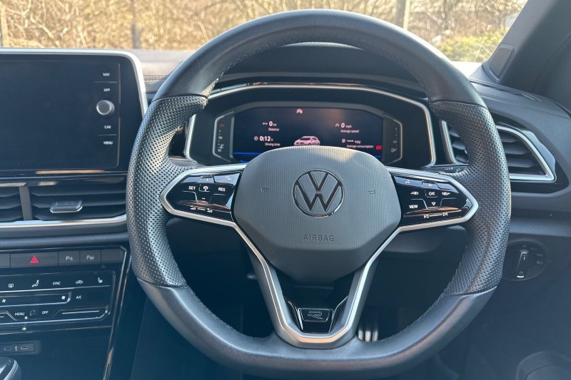Used Volkswagen T-Roc 2023 for sale - 77745940: Photo 17