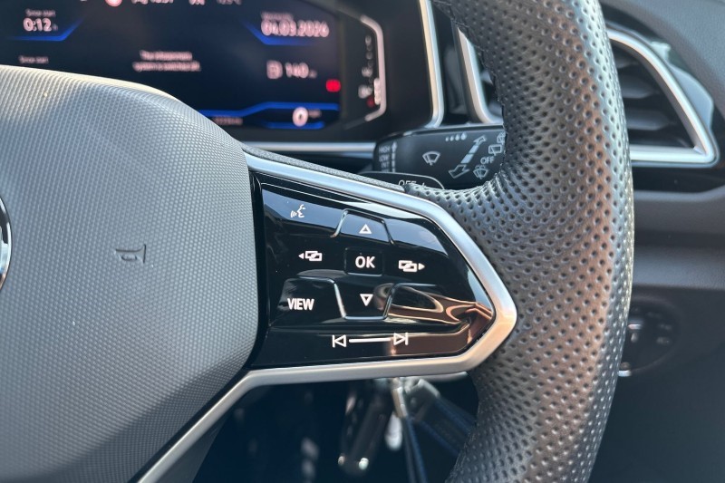 Used Volkswagen T-Roc 2023 for sale - 77745940: Photo 19