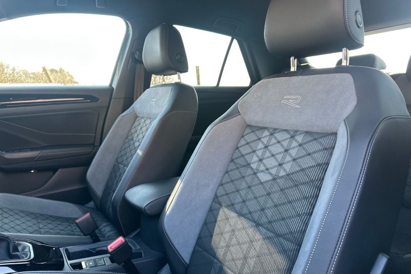 Used Volkswagen T-Roc 2023 for sale - 77745940: Photo 31