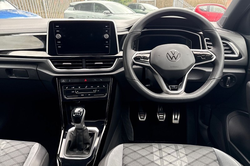 Used Volkswagen T-Roc 2023 for sale - 77918135: Photo 21