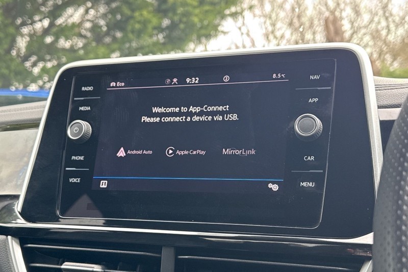 Used Volkswagen T-Roc 2023 for sale - 77918135: Photo 24