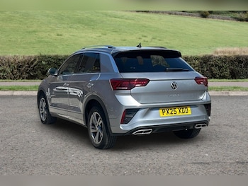 Used Volkswagen T-Roc 2025 for sale - 78508004: Photo