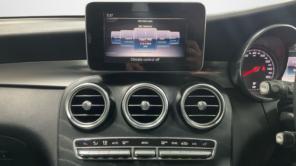 Used Mercedes-Benz GLC 2018 for sale - 78074217: Photo 9