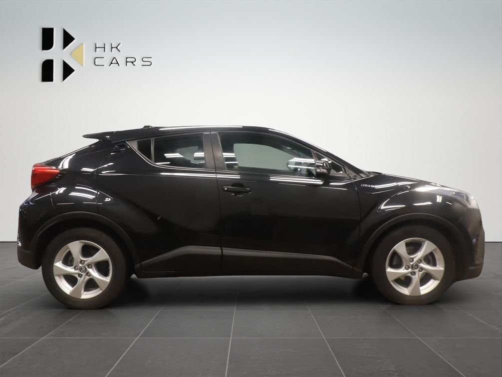 Used Toyota C-HR 2018 for sale - 77697670: Photo 2