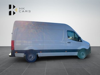 Used Mercedes-Benz Sprinter 2018 for sale - 77697628: Photo