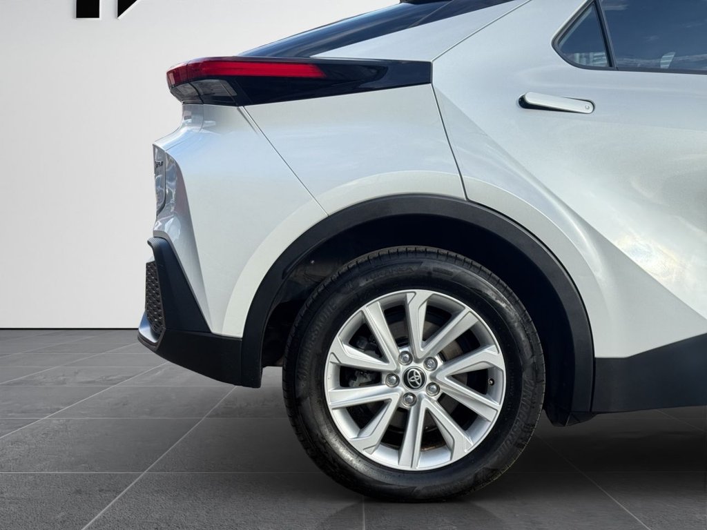 Used Toyota C-HR 2024 for sale - 77697610: Photo 21