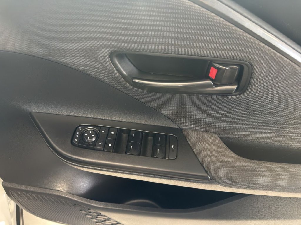 Used Toyota C-HR 2024 for sale - 77697610: Photo 30