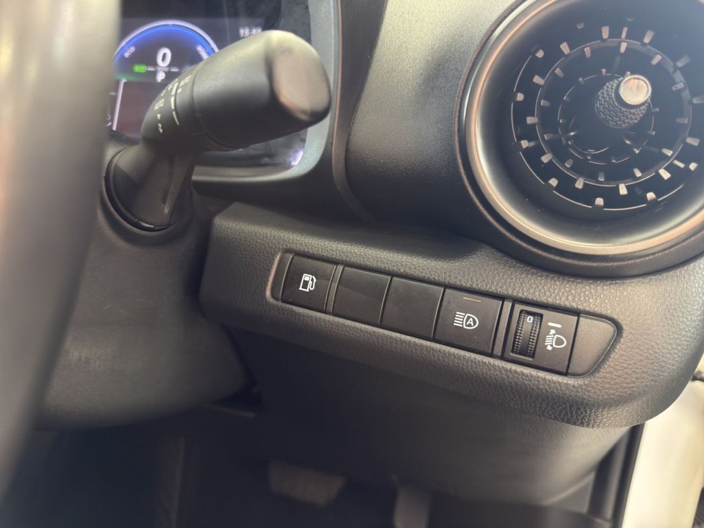 Used Toyota C-HR 2024 for sale - 77697610: Photo 31