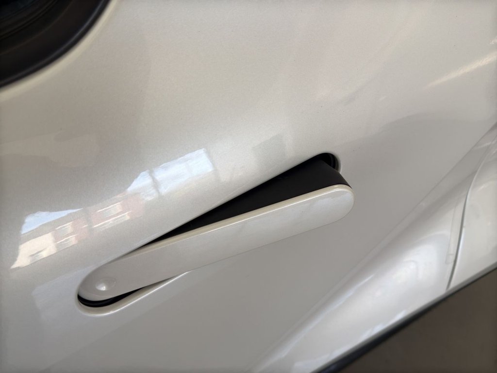 Used Toyota C-HR 2024 for sale - 77697610: Photo 41