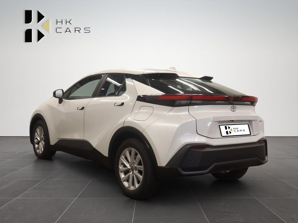 Used Toyota C-HR 2024 for sale - 77697610: Photo 8