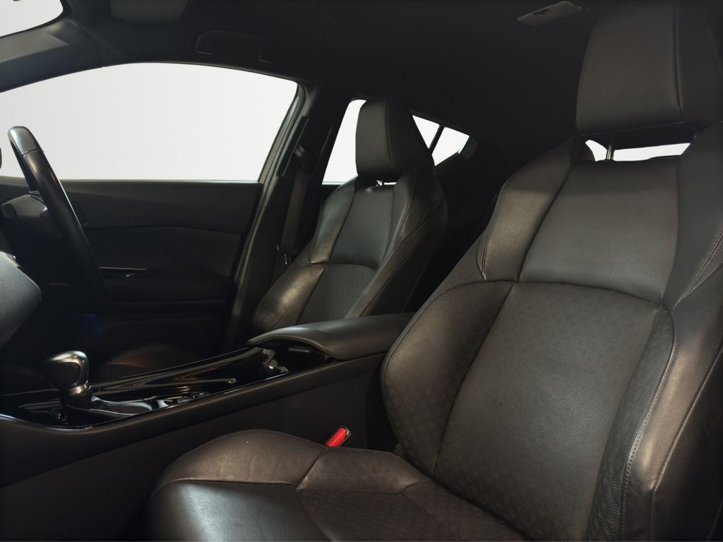 Used Toyota C-HR 2018 for sale - 77697611: Photo 15