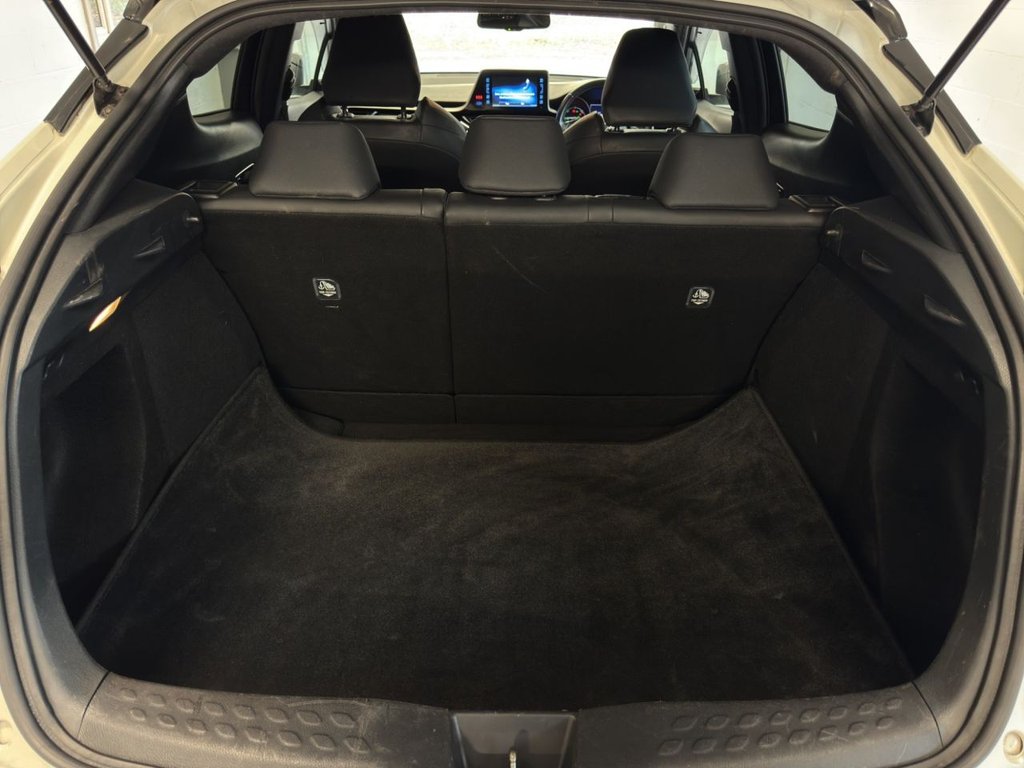 Used Toyota C-HR 2018 for sale - 77697611: Photo 31