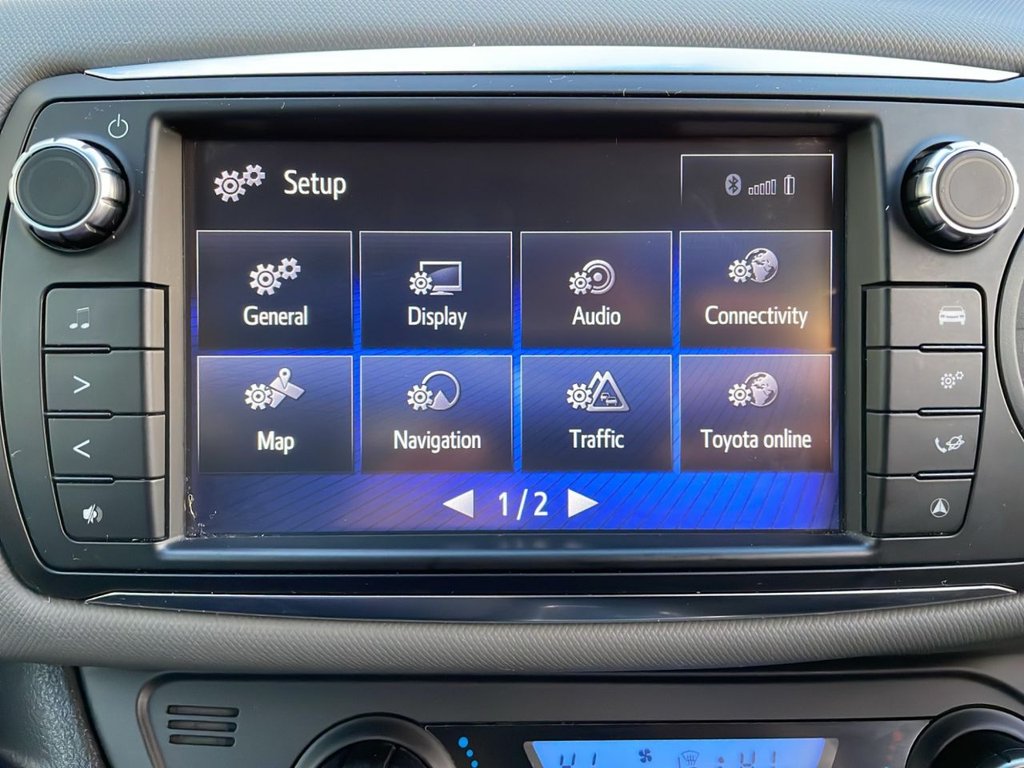 Used Toyota Yaris 2017 for sale - 77697585: Photo 40