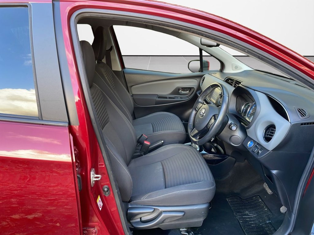 Used Toyota Yaris 2017 for sale - 77697585: Photo 9