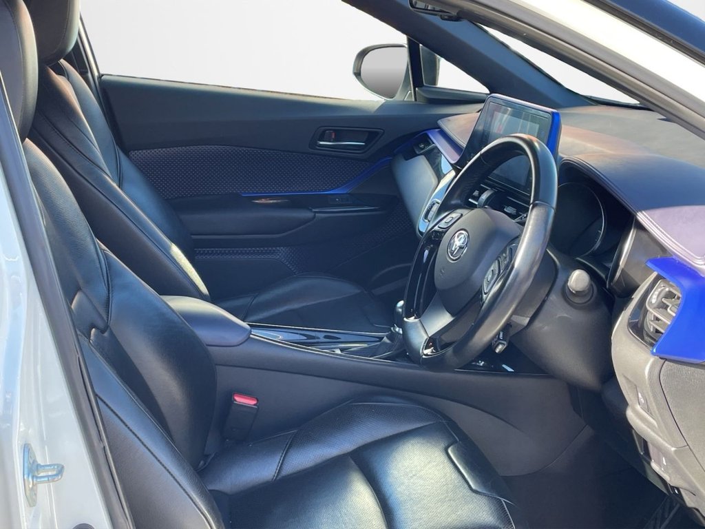 Used Toyota C-HR 2017 for sale - 77697579: Photo 10
