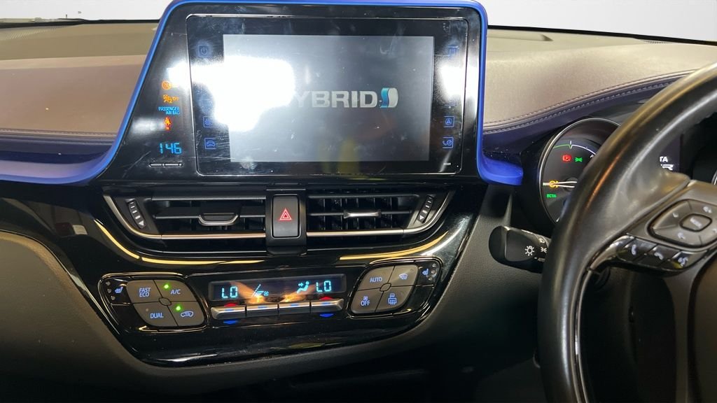 Used Toyota C-HR 2017 for sale - 77697579: Photo 16