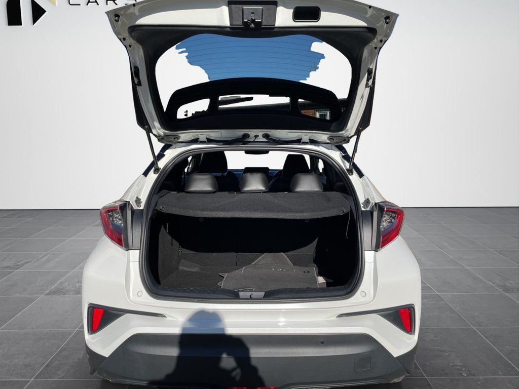 Used Toyota C-HR 2017 for sale - 77697579: Photo 18