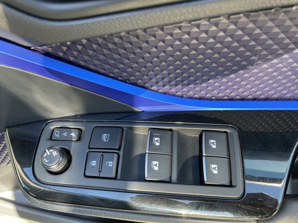 Used Toyota C-HR 2017 for sale - 77697579: Photo 23