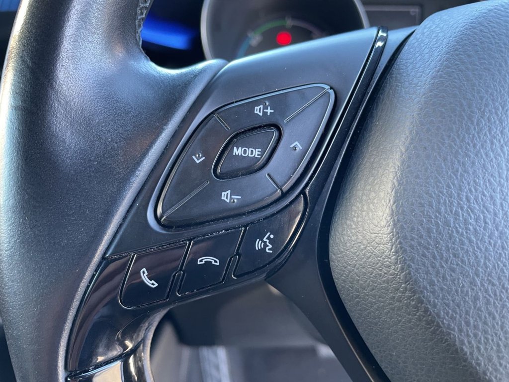 Used Toyota C-HR 2017 for sale - 77697579: Photo 26