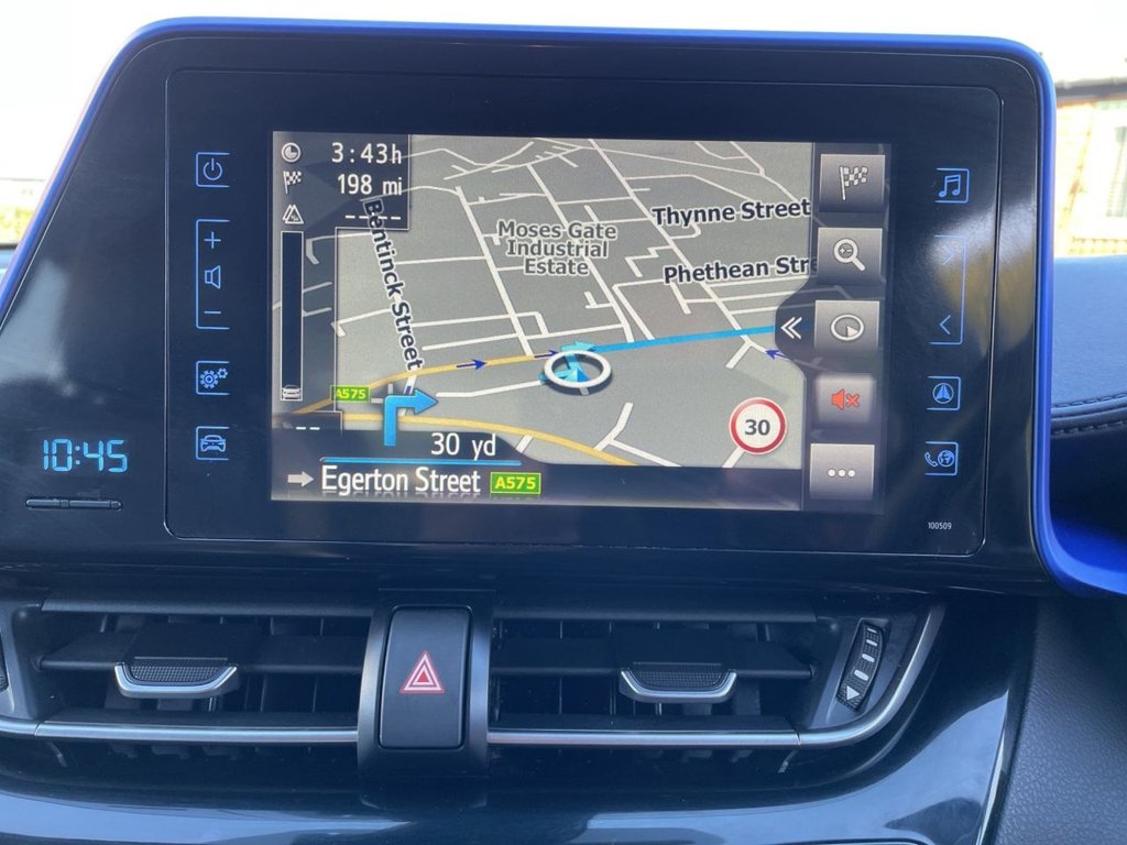 Used Toyota C-HR 2017 for sale - 77697579: Photo 27