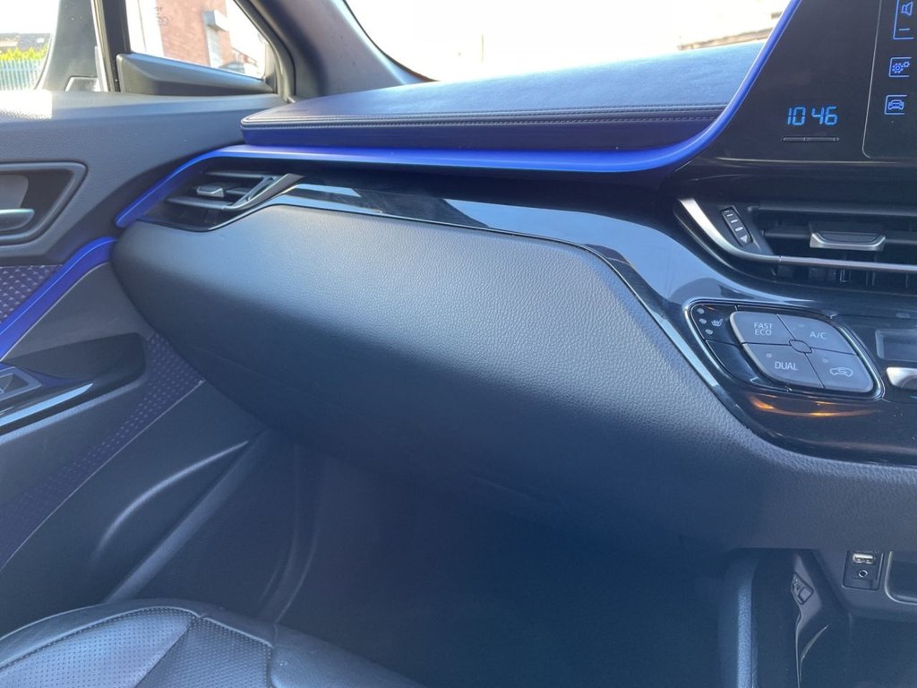 Used Toyota C-HR 2017 for sale - 77697579: Photo 32