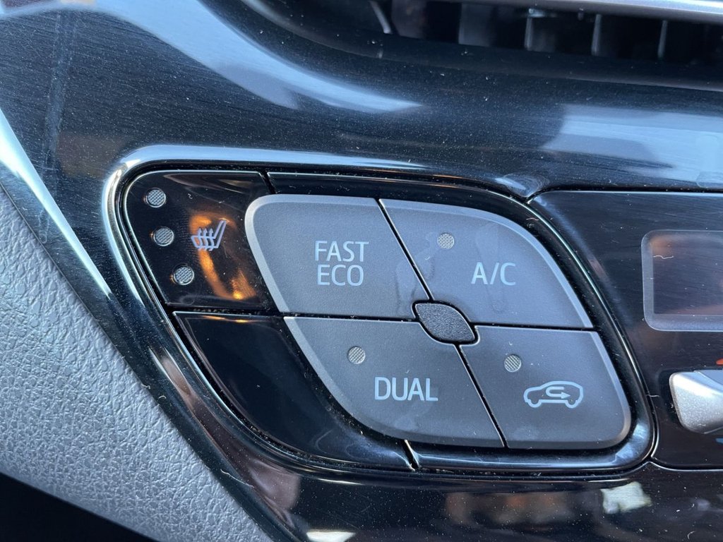 Used Toyota C-HR 2017 for sale - 77697579: Photo 37