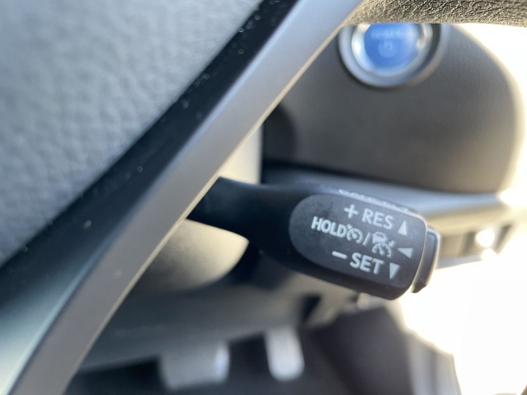 Used Toyota C-HR 2017 for sale - 77697579: Photo 39