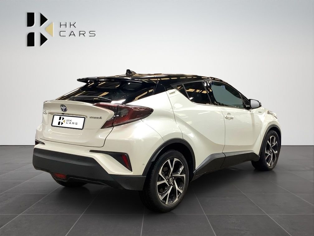Used Toyota C-HR 2017 for sale - 77697579: Photo 4