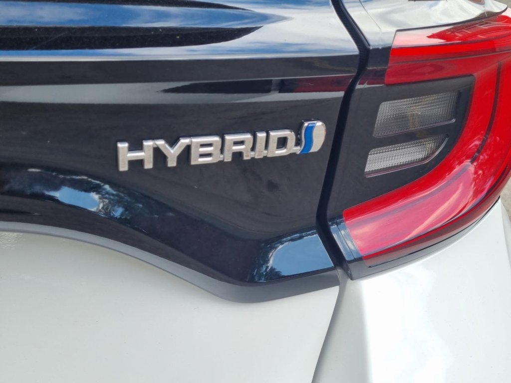 Used Toyota Yaris 2021 for sale - 77697594: Photo 32