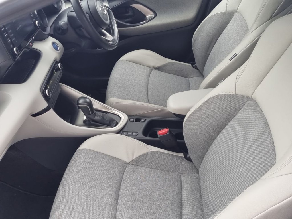 Used Toyota Yaris 2021 for sale - 77697594: Photo 47