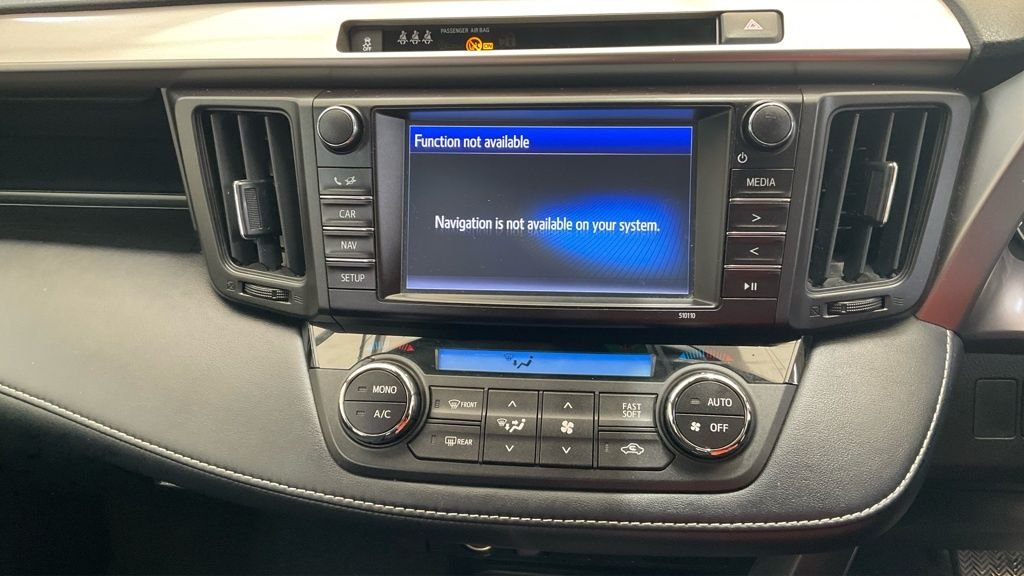 Used Toyota RAV4 2018 for sale - 77841327: Photo 5