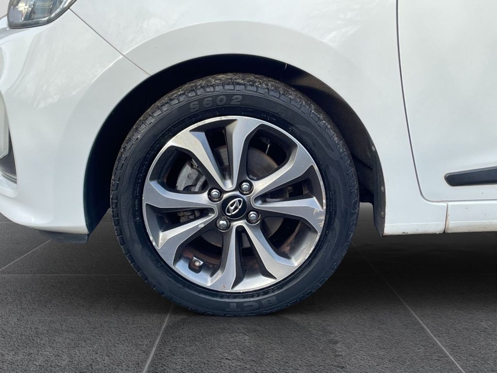 Used Hyundai i10 2019 for sale - 77697629: Photo 39