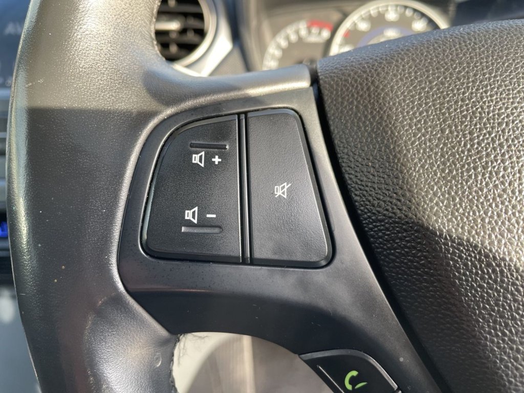 Used Hyundai i10 2019 for sale - 77697629: Photo 41