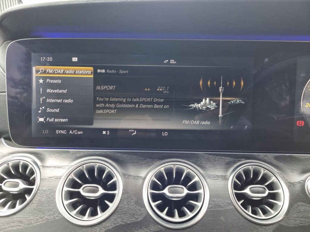 Used Mercedes-Benz E Class 2017 for sale - 77697599: Photo 40